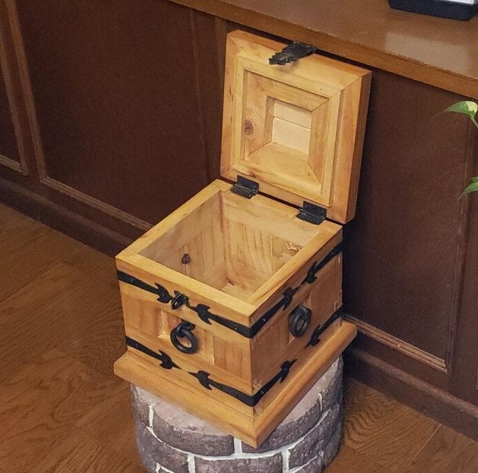 【美品】アンティーク風　ケース