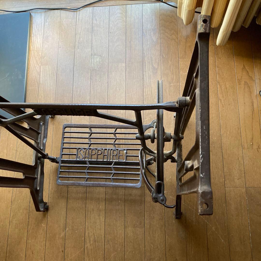 アンティークミシン台　ハスクバーナ　サファイア
