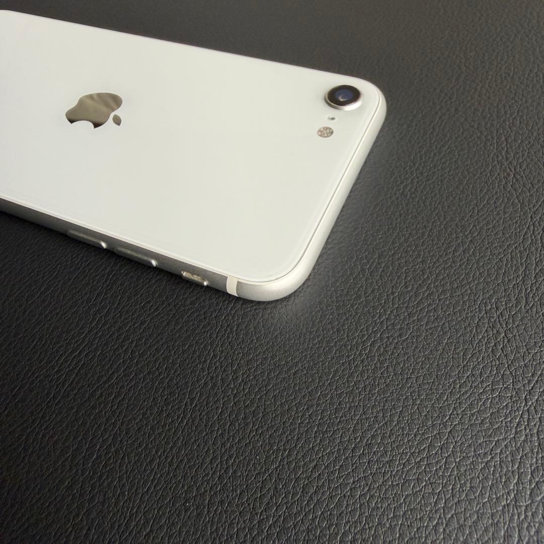 iPhone SE 第2世代 128GB バッテリー 78％SIMフリー