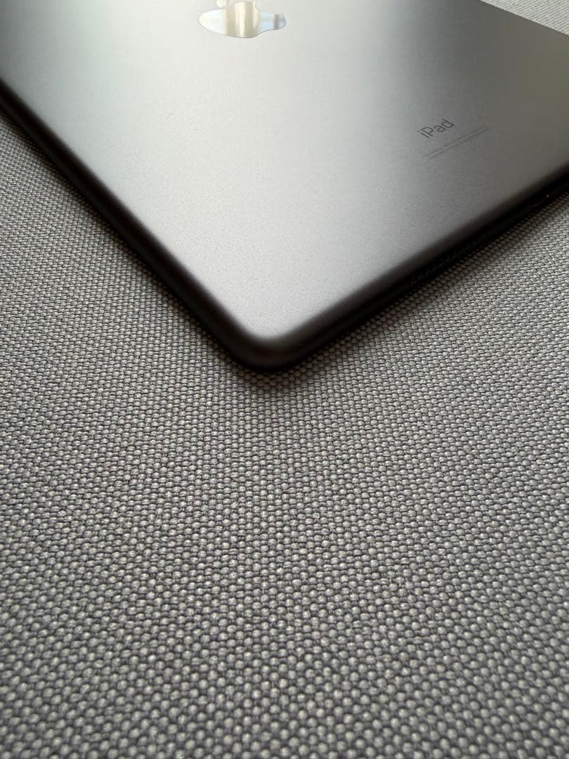 Apple iPad スペースグレー 本体とケース