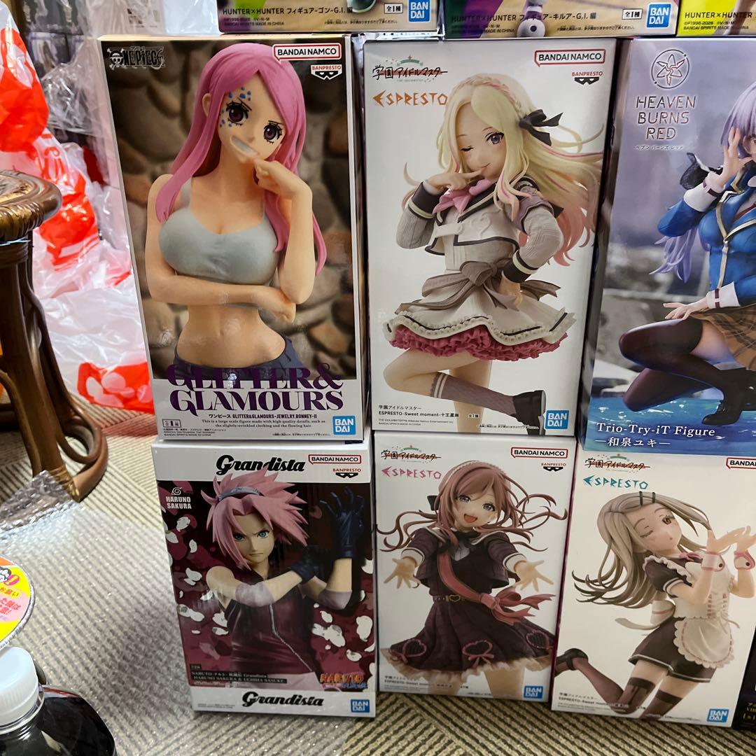 最新プライズフィギュア　16個