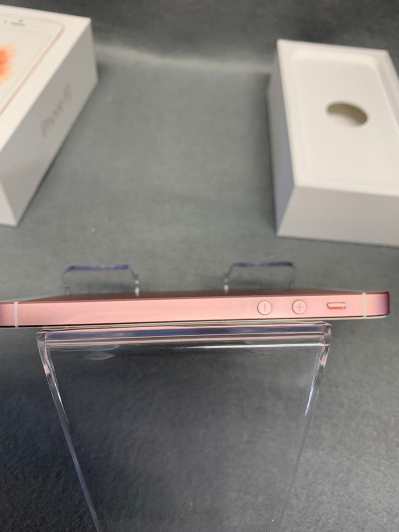 美品国内版SIMフリー　iPhone SE　第一世代 64GB ローズゴールド色