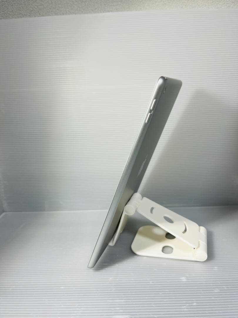 ipad Gen 7 32Gb. Wifi モデル