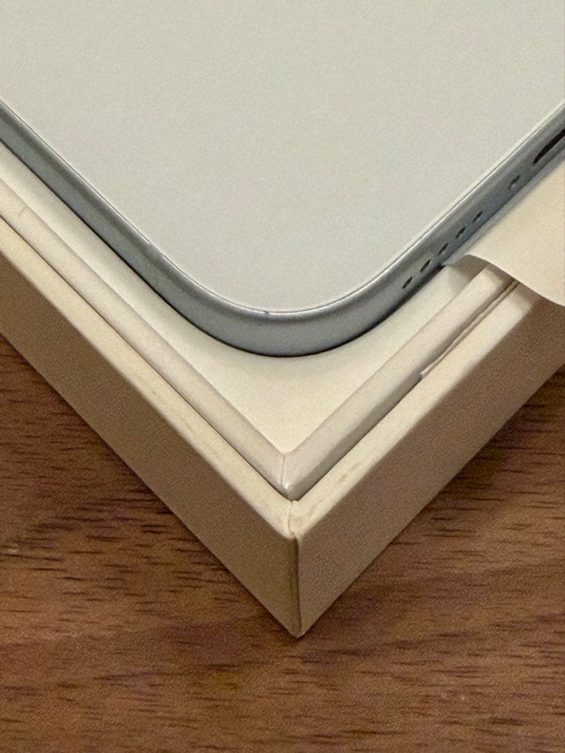 iPhone 15 256GB ブルー