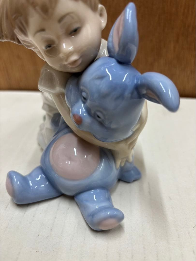 リアドロ (ナオ ) 大好きな女の子とウサギ