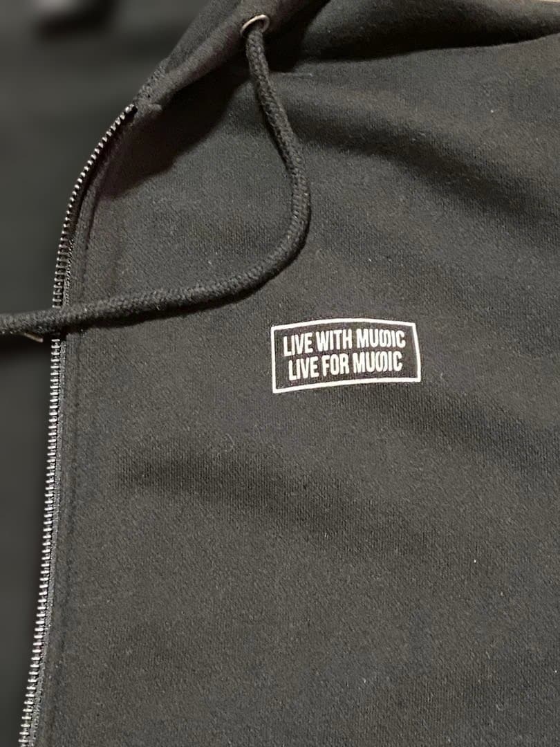 BMSG ジップアップパーカー