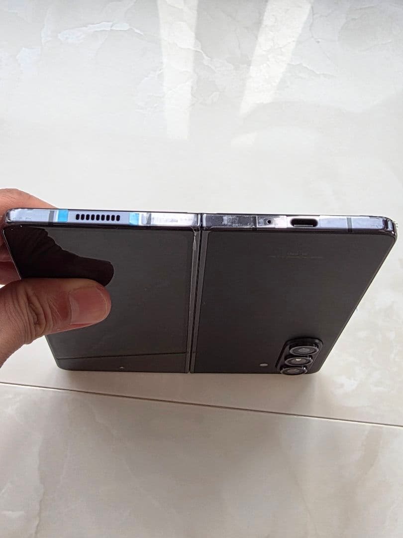 Galaxy Z Fold5 ドコモ版 SIMフリー