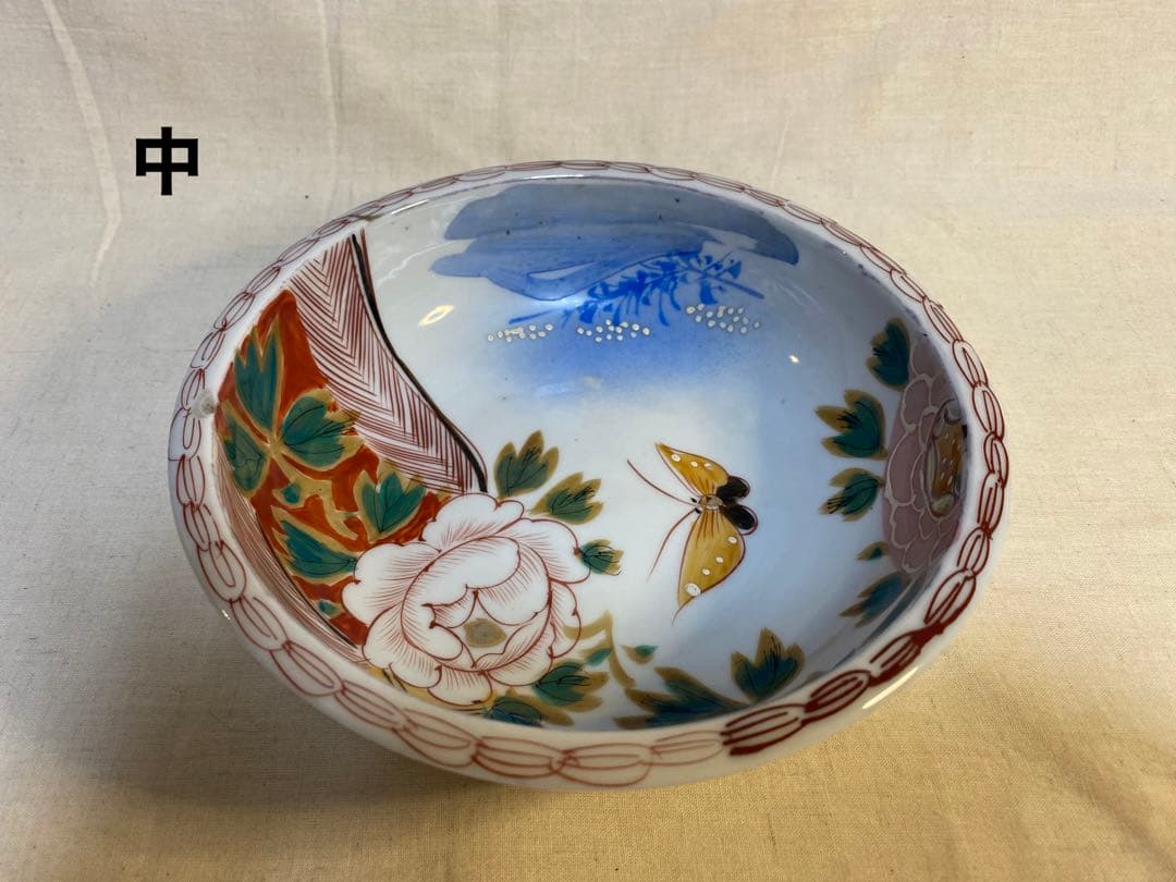 伊万里　古伊万里　鉢　三つ鉢　入れ子　色絵　蝶の図　花の図