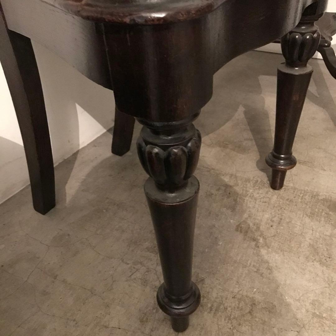 アンティーク　チェア