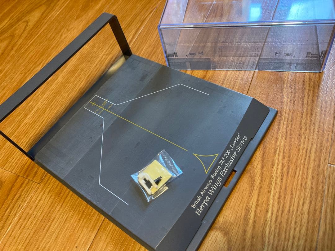 【値下げ】新品未使用ブリティッシュエアウェイズ　格納庫付き　B747-200