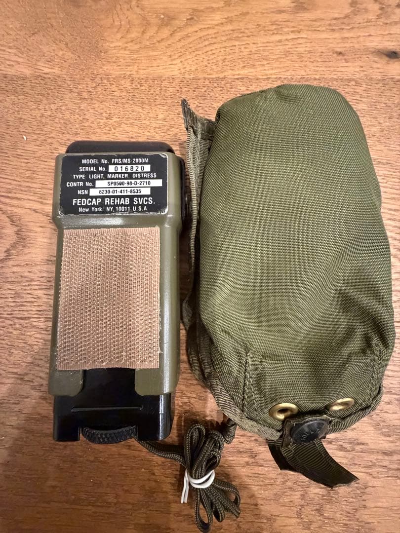 米軍実物 MS-2000M ストロボライト 救難マーカー動作確認済 ポーチ付