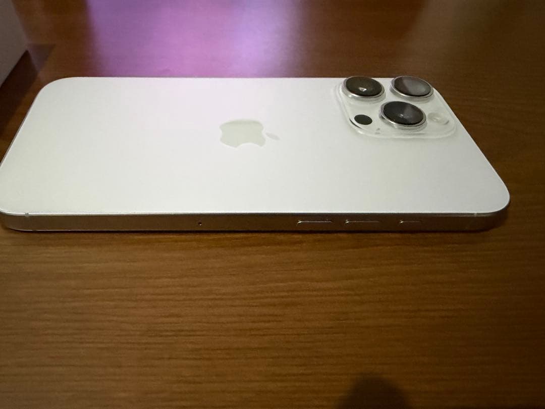 iPhon16Pro Max 256GB ホワイトチタニウム　SIMフリー