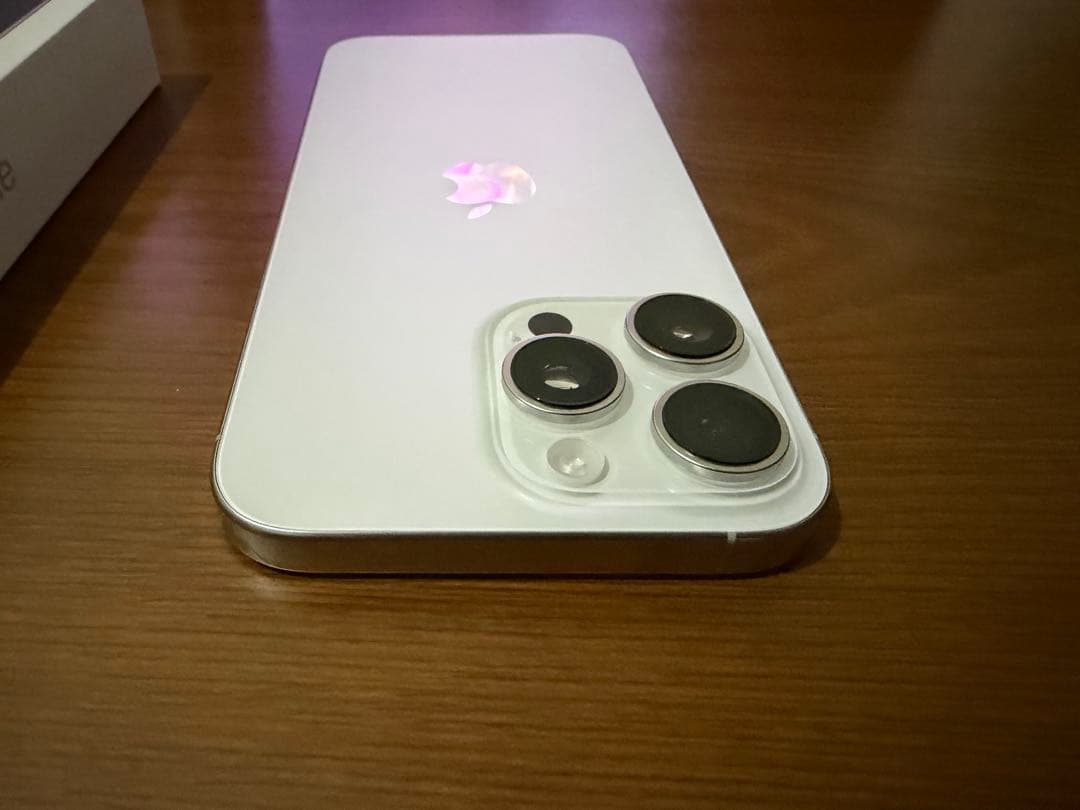 iPhon16Pro Max 256GB ホワイトチタニウム　SIMフリー