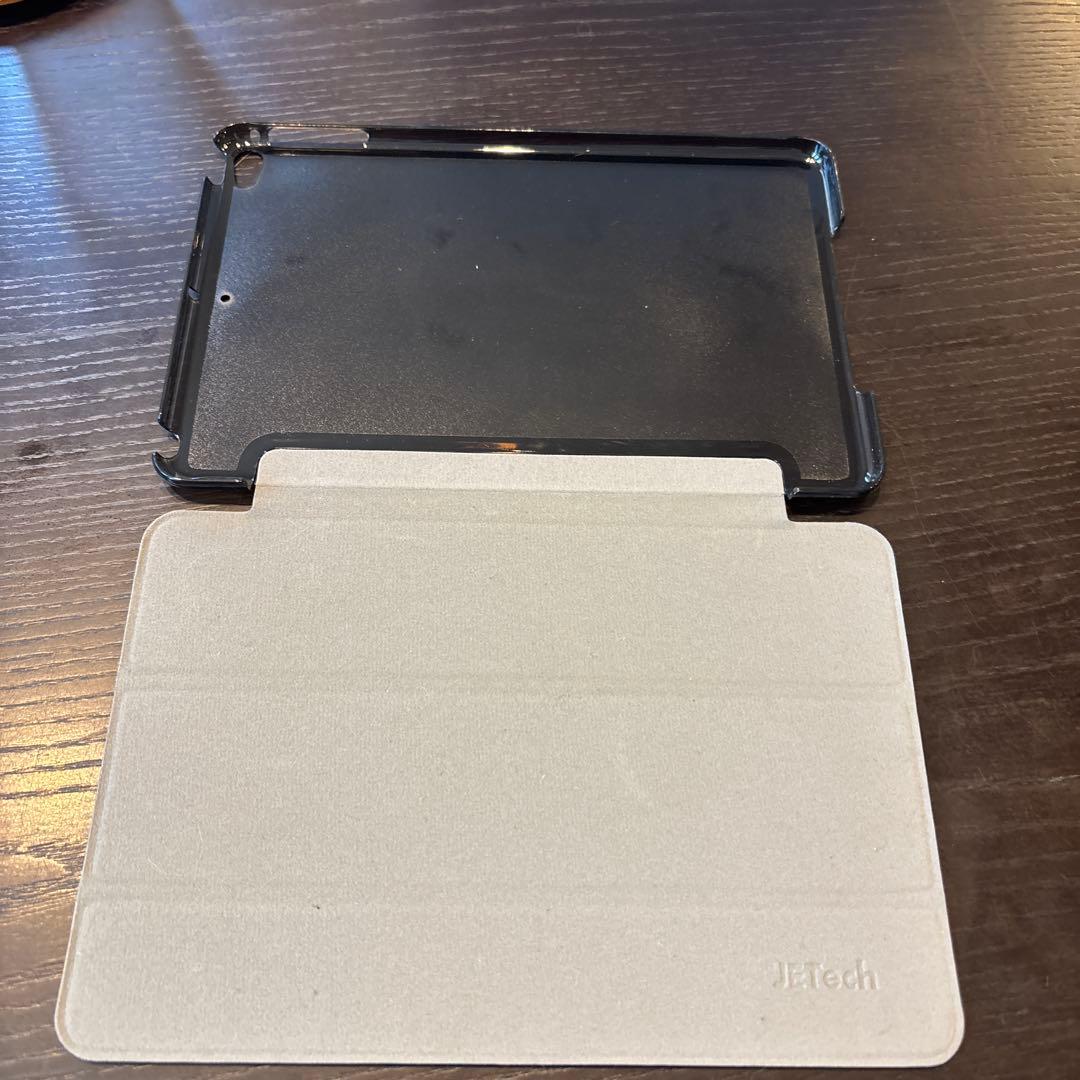 iPad mini4 セルラーモデル 64GB ゴールド 画面割れあり 第4世代