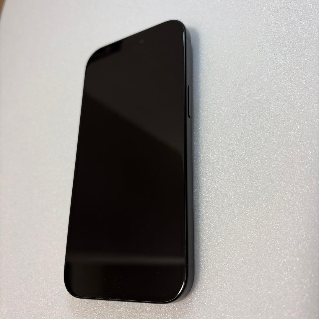 iPhone15ブラック 512GB バッテリー90% 本体