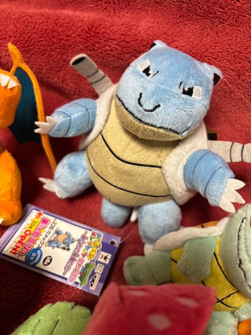 ポケモンPokemonぬいぐるみセット！ボールチェーン付き可愛いです！