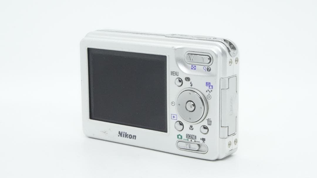 【Y2133】 Nikon COOLPIX S3 ニコン クールピクス