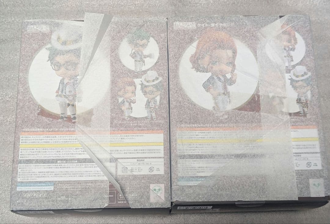 【未開封】ツイステ　ねんどろいど　トレイ　ケイト　特典缶バッジ付