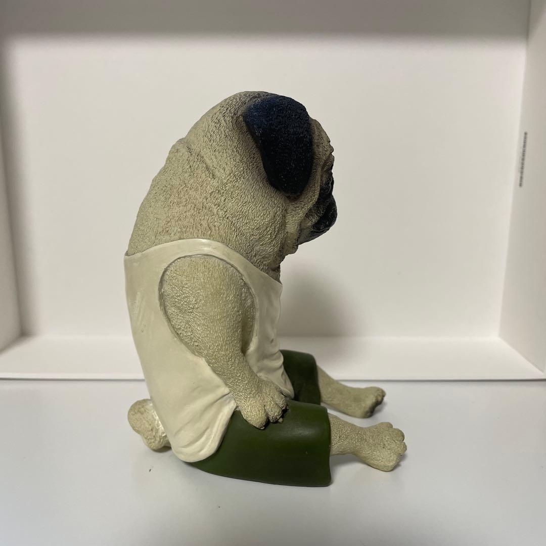 朝隈俊雄　犬の留守番　パグ