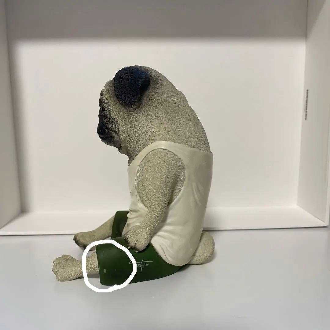 朝隈俊雄　犬の留守番　パグ