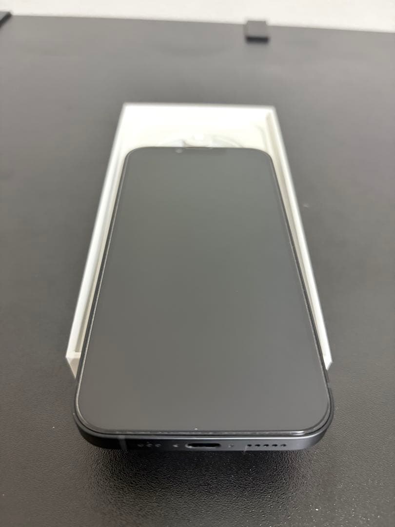 スマートフォン本体 iPhone16e 512GB