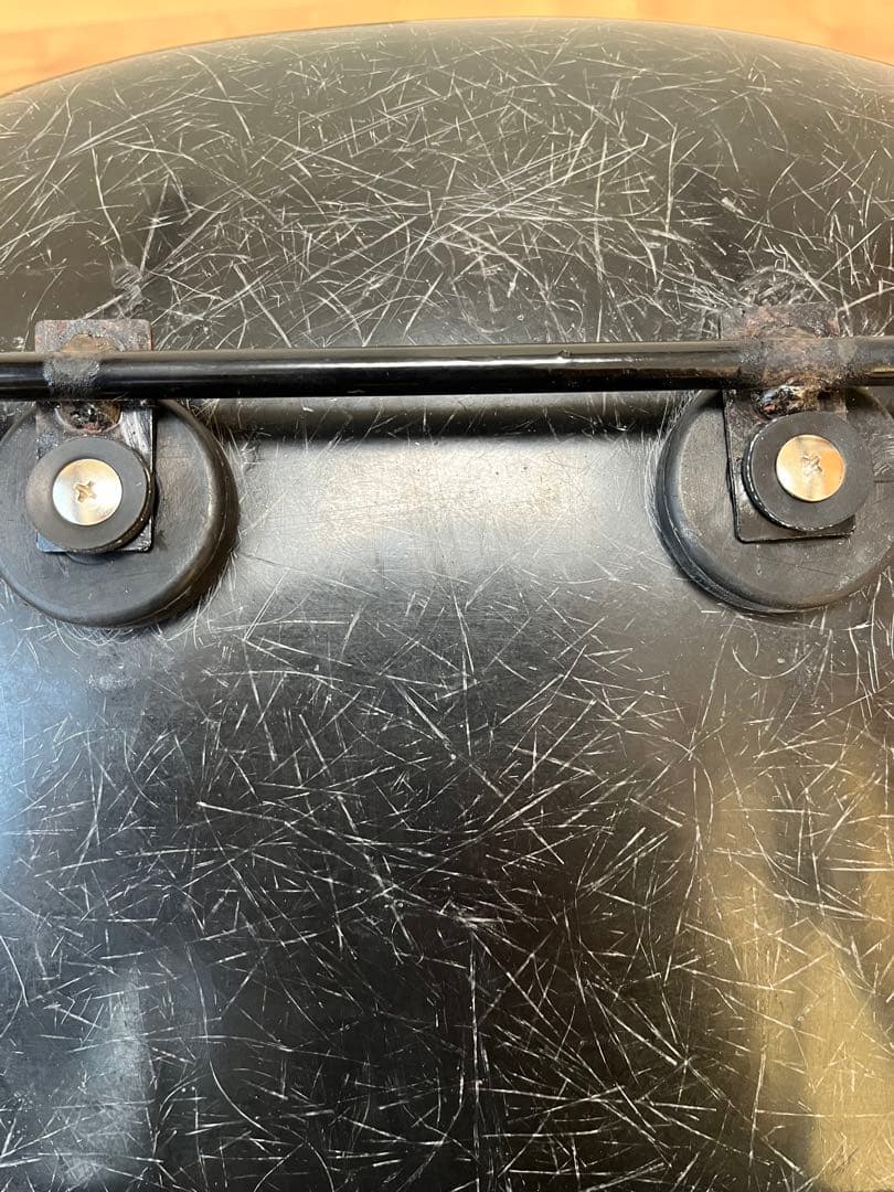 イームズ　アームシェルチェア　ロッキン　グラスファイバー