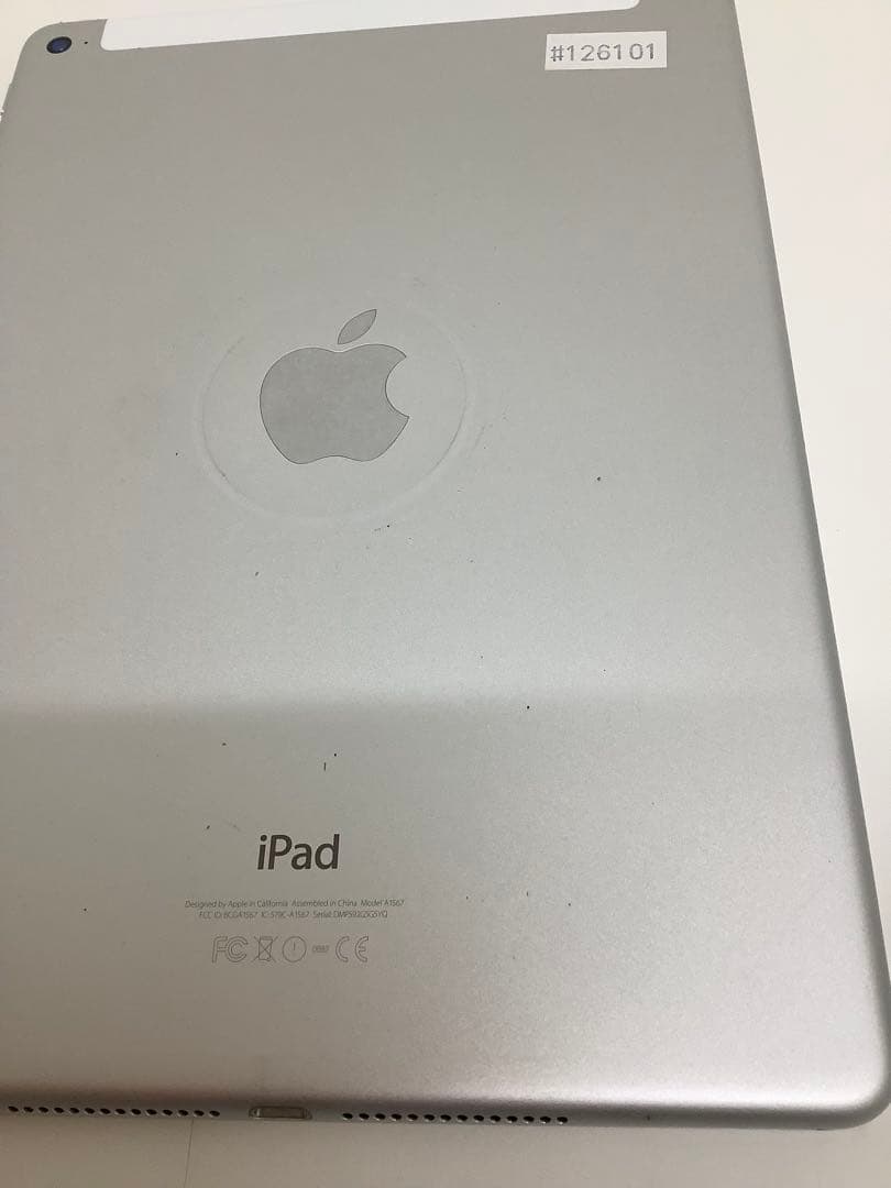 Apple iPad シルバー 本体　128GB