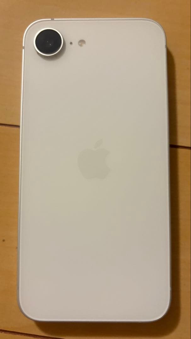 Apple iPhone 16e 128G ホワイト