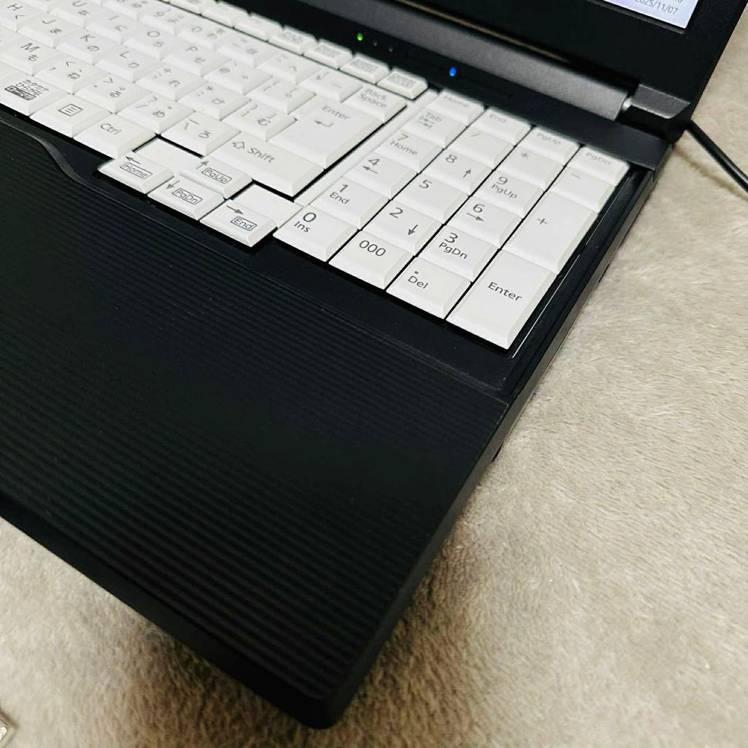 S176 Fujitsuノートパソコンi5メモリ8G高速Window11オフィス