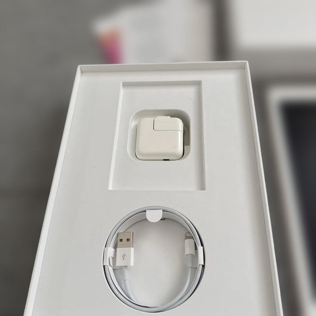 Apple iPad 128GBセルラーモデル 第6世代ゴールド