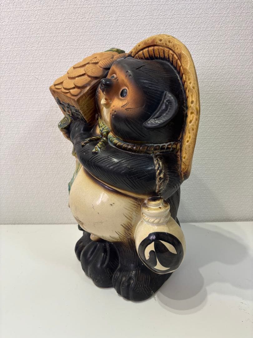 狸の置物　信楽焼　千万両