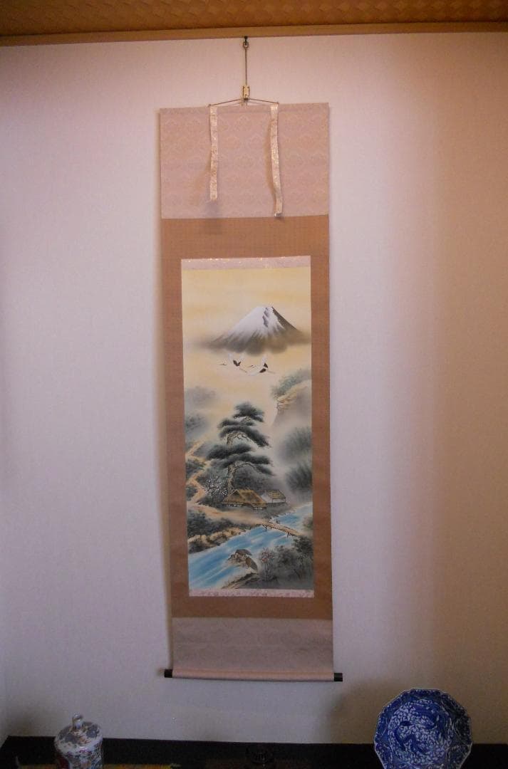掛け軸 石田雪外 風水發財富峰図 絹本 希少 軸装 茶道具 掛軸 です。