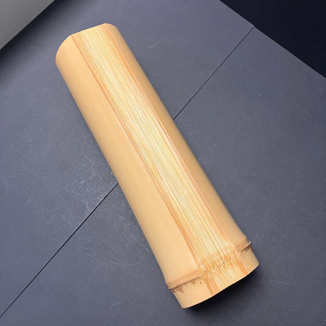 生野徳三作　竹筒華入