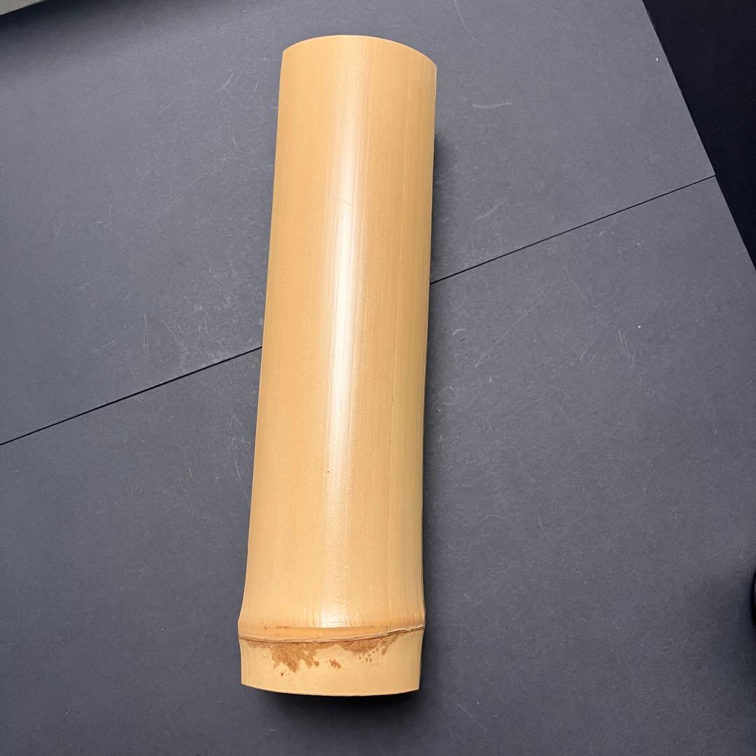 生野徳三作　竹筒華入