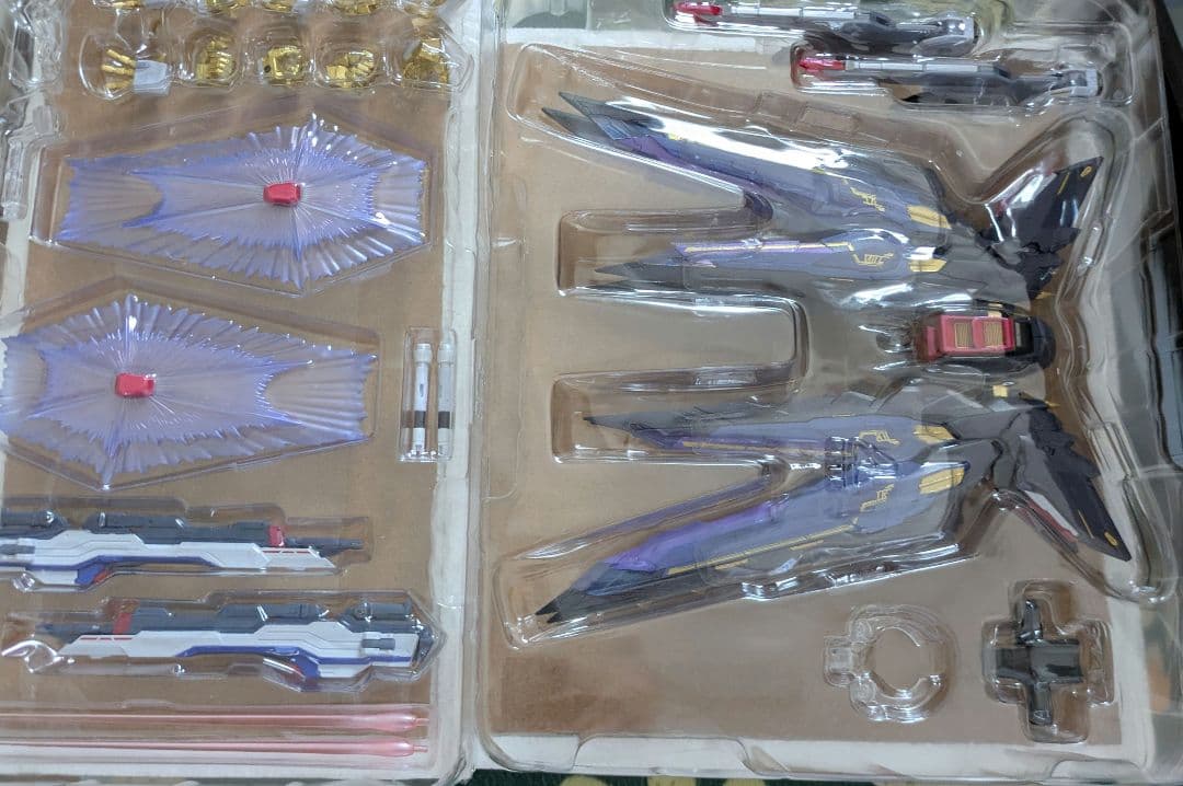 中古メタルビルド　ストライクフリーダムガンダム2024　　　光の翼セット