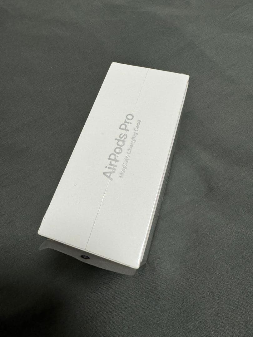 AirPods Pro MagSafe充電ケース付き