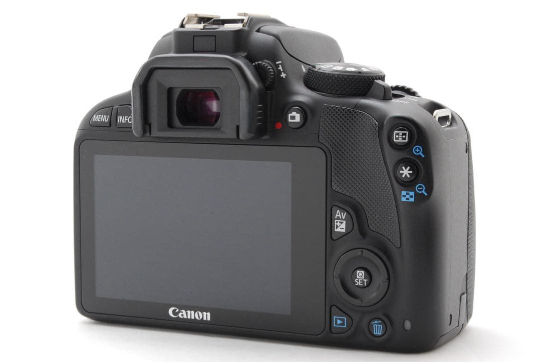 ✨極美品✨キャノン Kiss X7❤️小型軽量ボディ！27,644ショット！