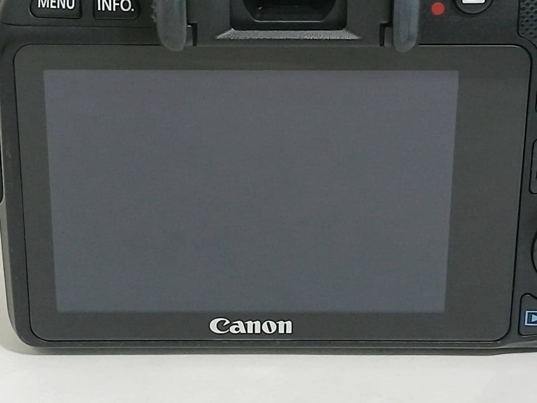 ✨極美品✨キャノン Kiss X7❤️小型軽量ボディ！27,644ショット！