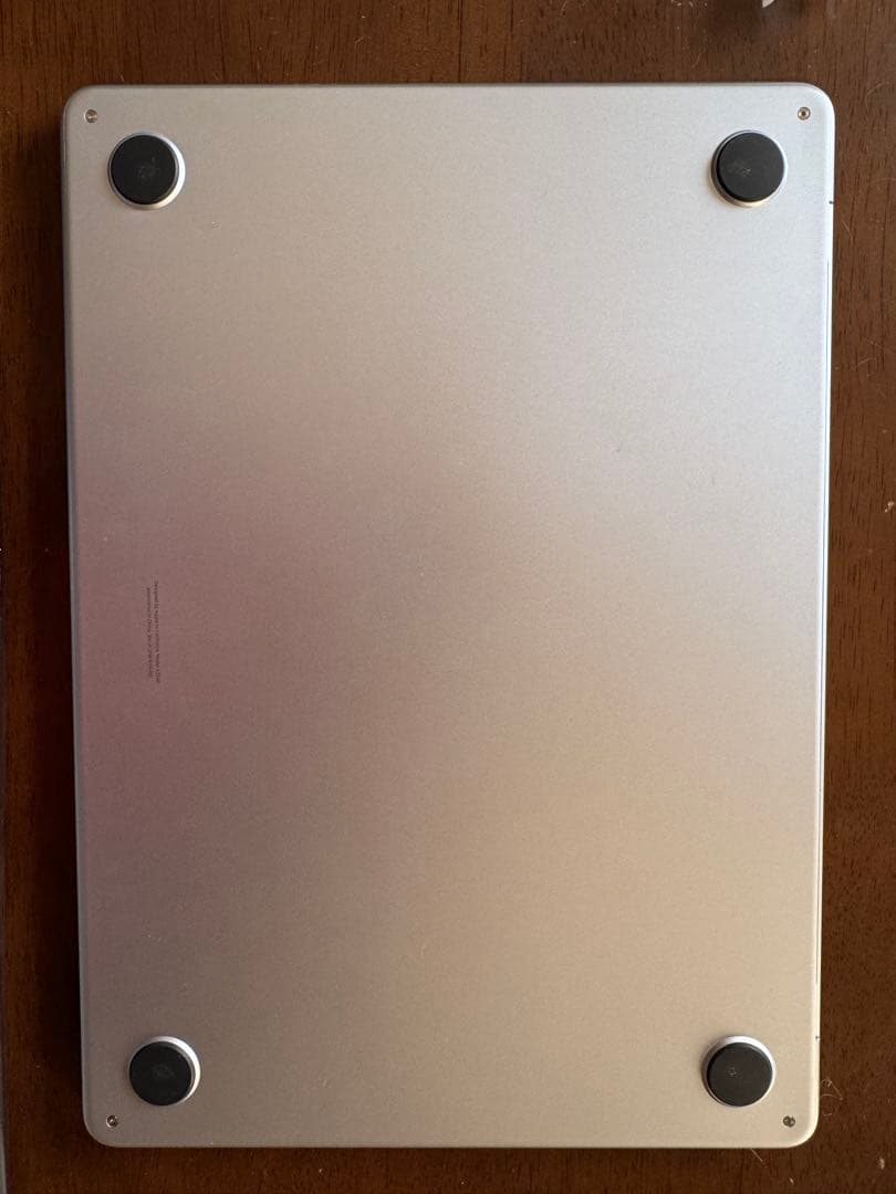 MacBook本体 Apple MacBook Air (M4, 16GB)