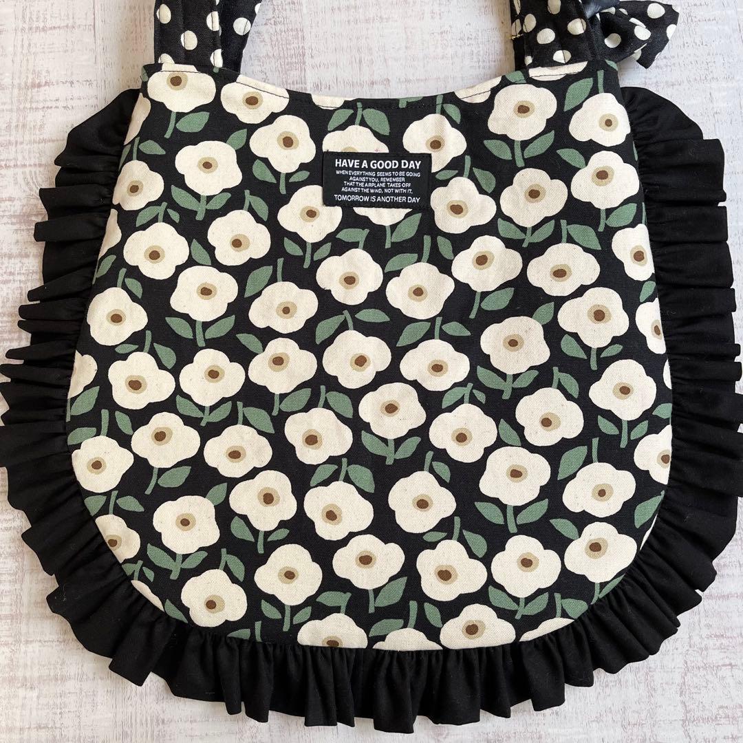 ゆ*ら様 フリルラウンドバッグ＊エッグバッグ＊コヤンイサムチョン