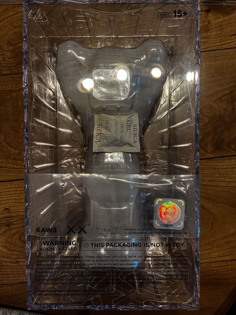 【正規品】KAWS HOLIDAY フィギュアセット