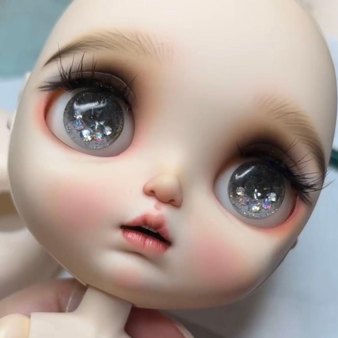 有名作家様カスタムブライス 人形 かわいい ネオブライス きれい ドール