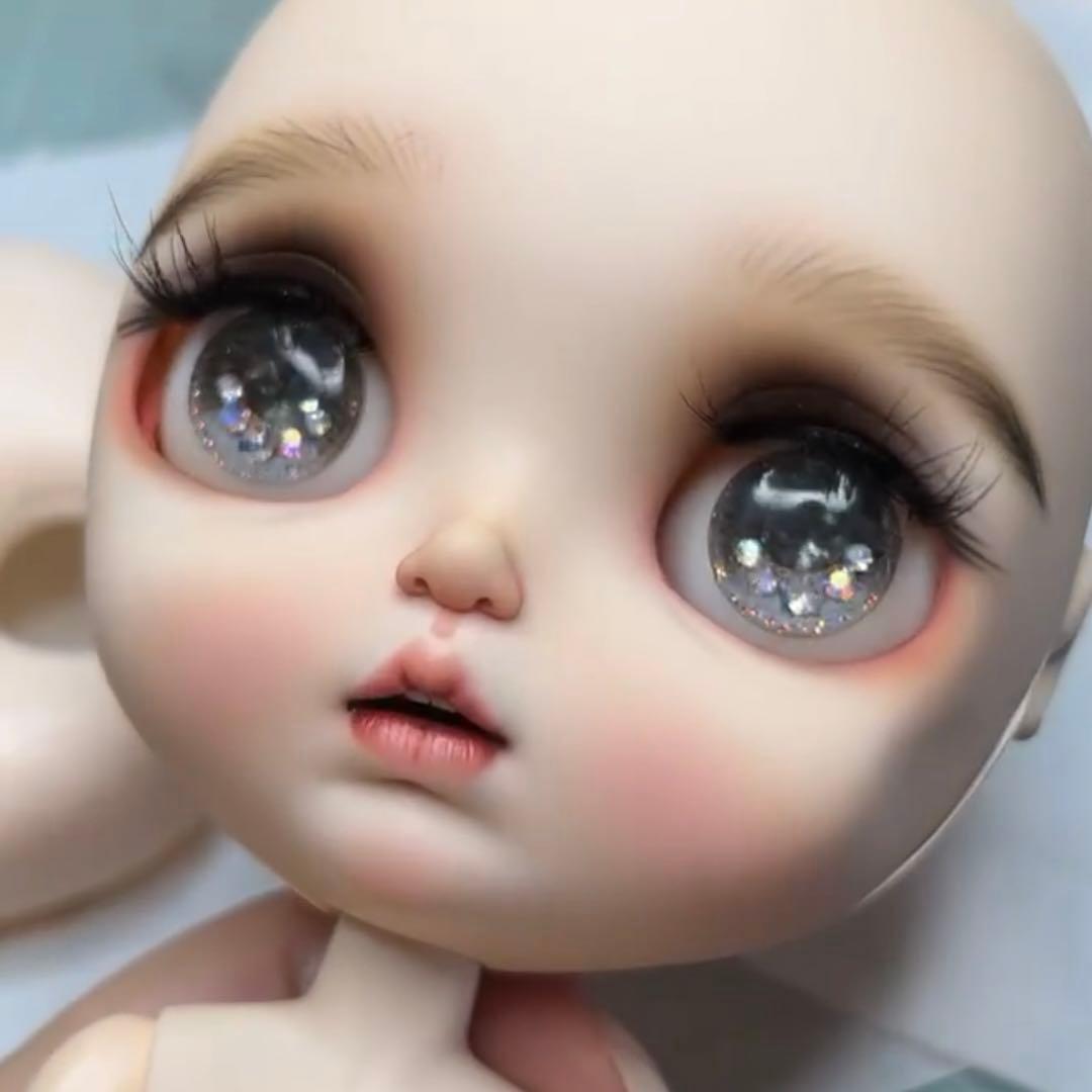 有名作家様カスタムブライス 人形 かわいい ネオブライス きれい ドール