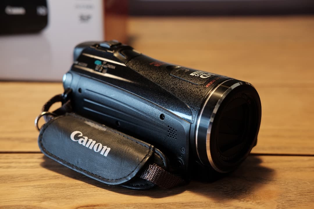 【美品】Canon iVIS HF M43（64GB）ビデオカメラ