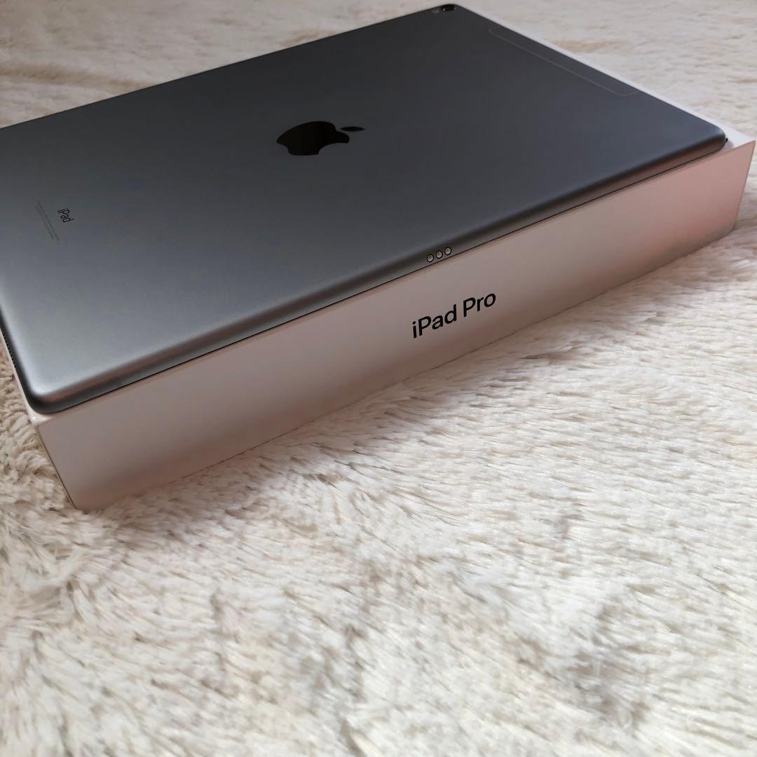 【完動品】iPad Pro 12.9 第2世代 256GB 【すぐ発送】