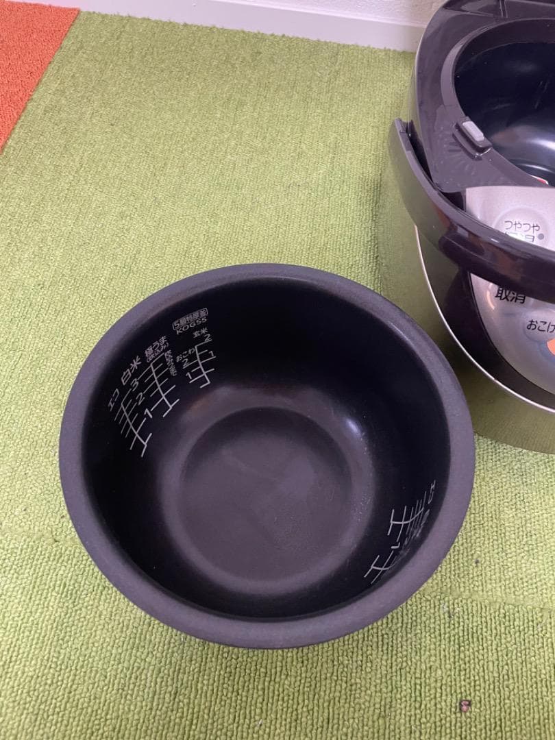 美品 タイガー IH 炊飯器 2018年製 3合 ブラウン