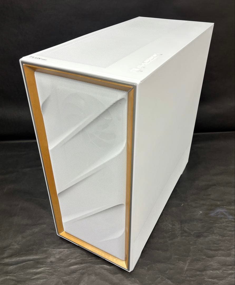 k*u様 Antec FLUX PRO フルタワーケース