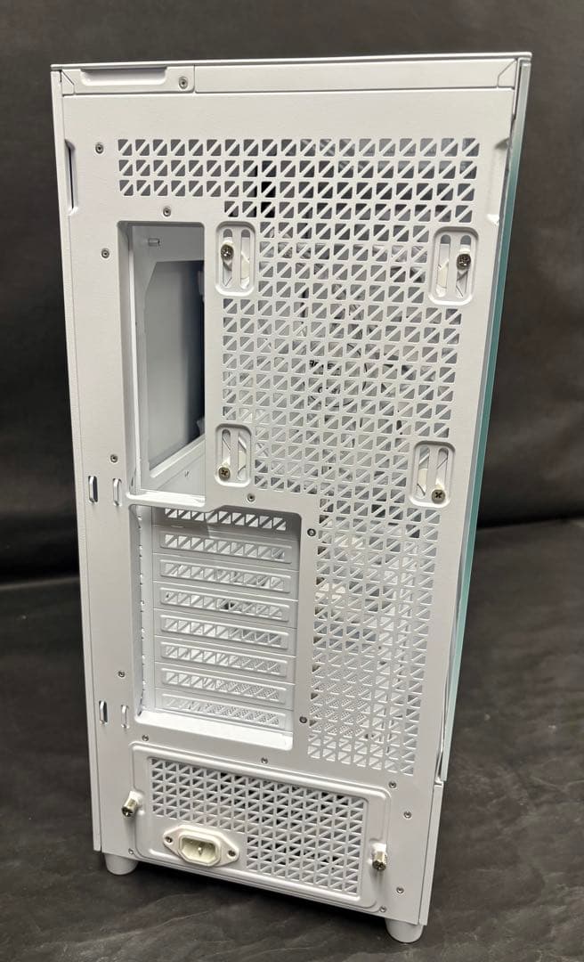 k*u様 Antec FLUX PRO フルタワーケース