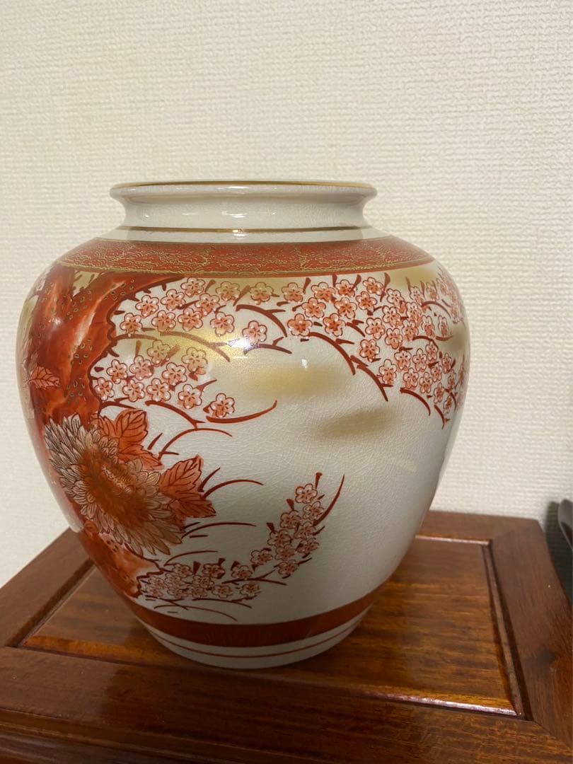 九谷焼　金彩赤絵　菊花花瓶 花器　壺　置物 希少品