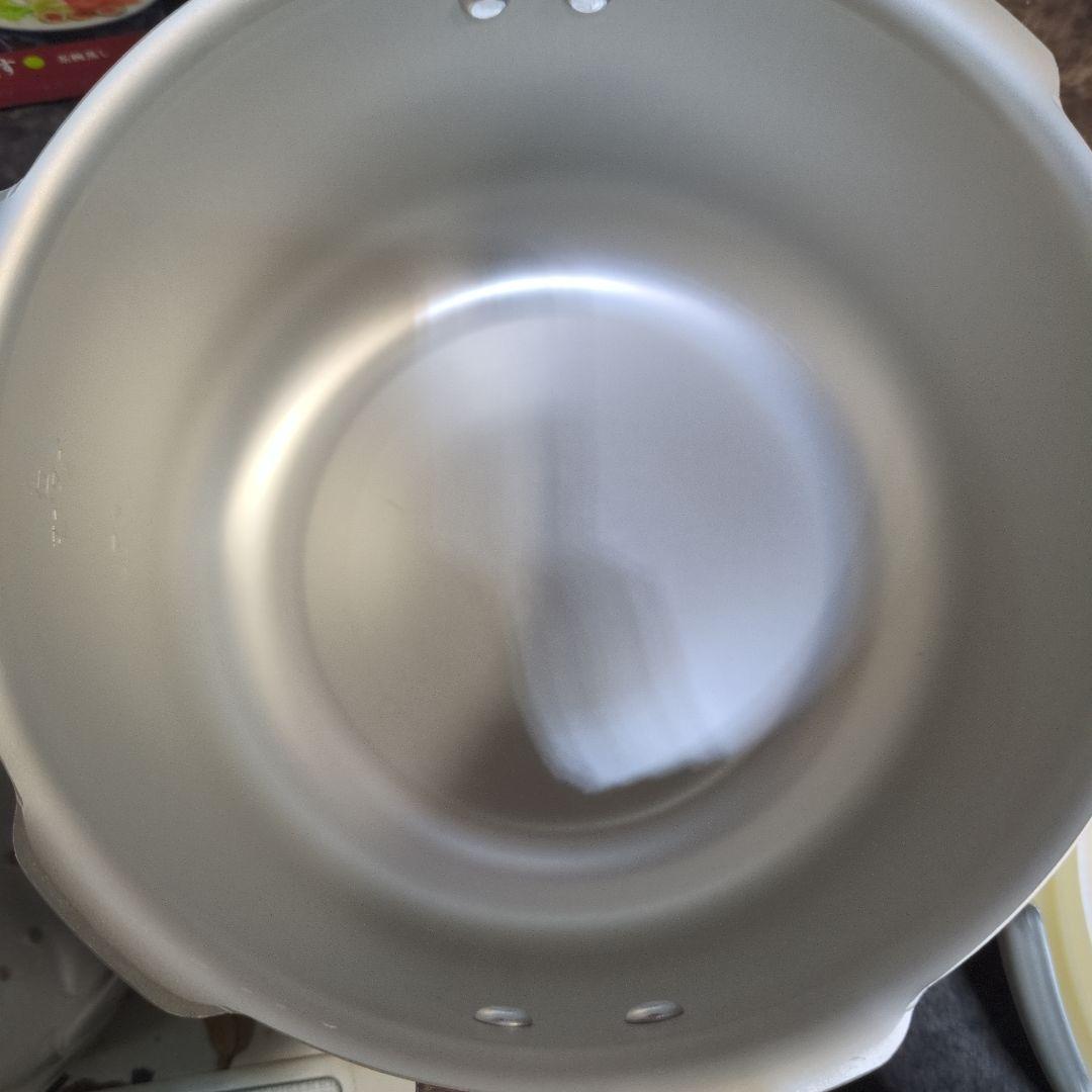 理研　圧力鍋　こなべちゃん　3.0L